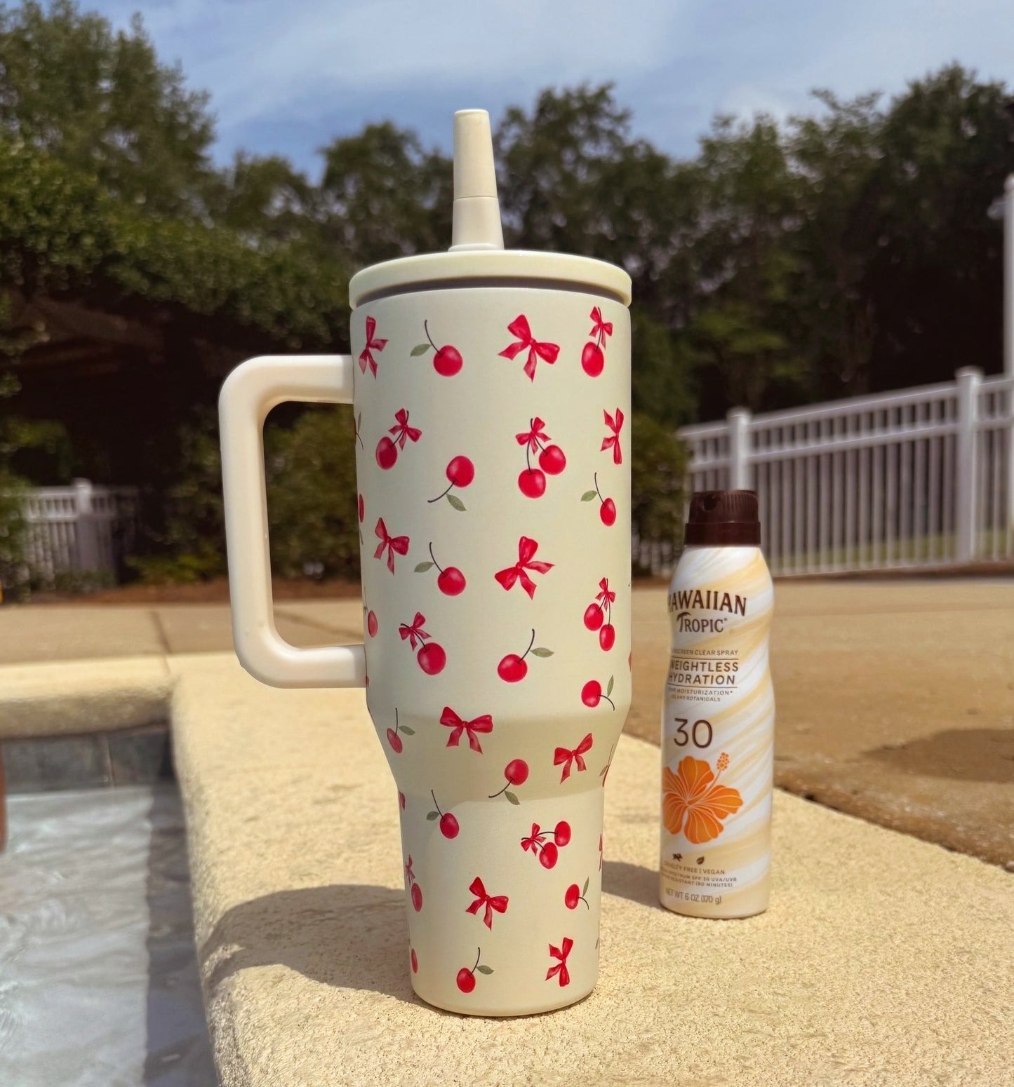 Scarlet 40oz cherry cream stainless steel vacuum tumbler