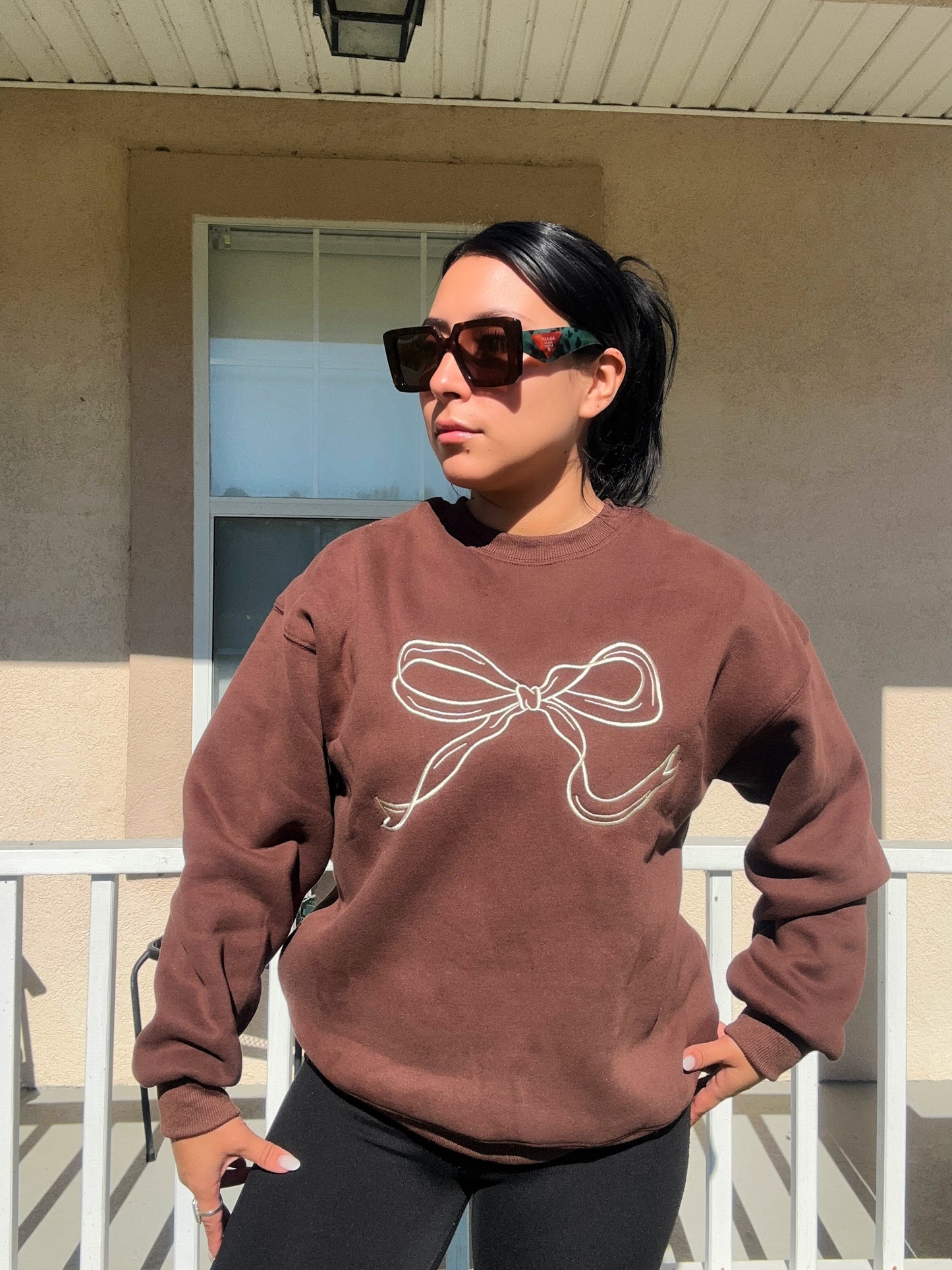 Bownita Coqueta Mocha Crewneck sweater