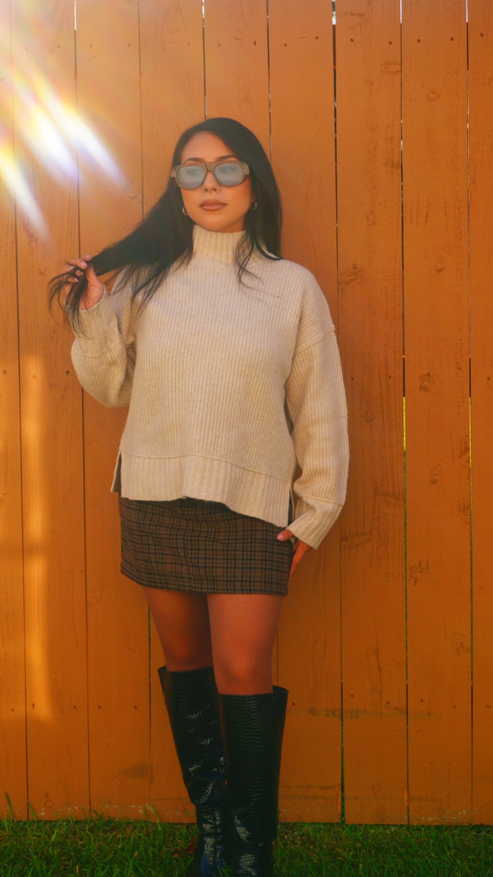 Dulce Mock Neck Split Hem Knit Pullover Sweater