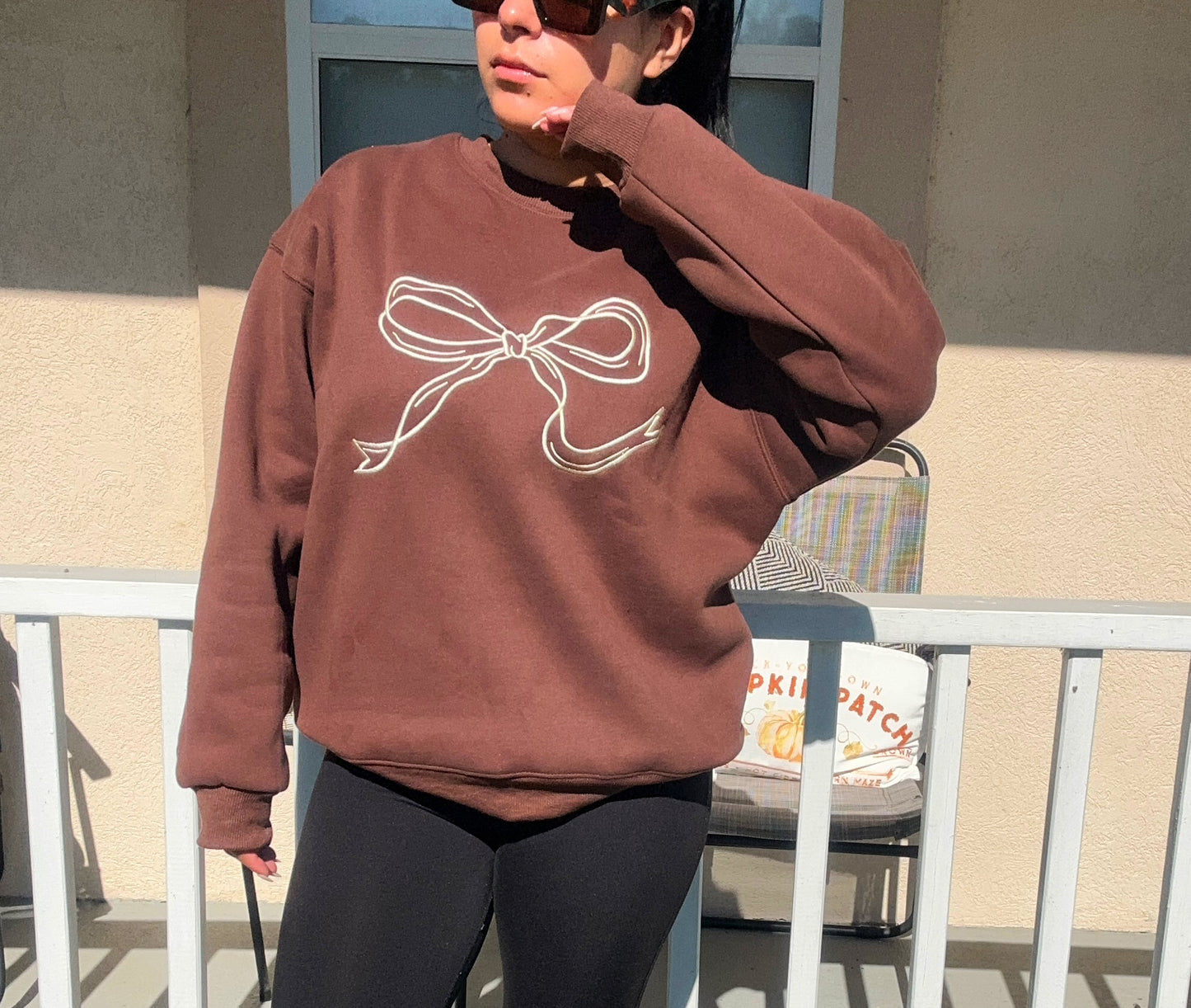 Bownita Coqueta Mocha Crewneck sweater