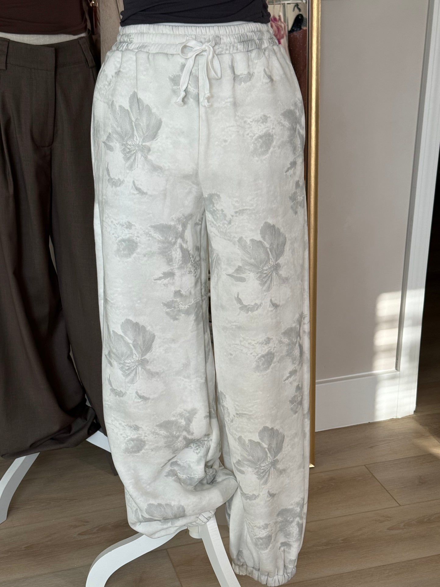 Brenda Flower Washed Sweat pants